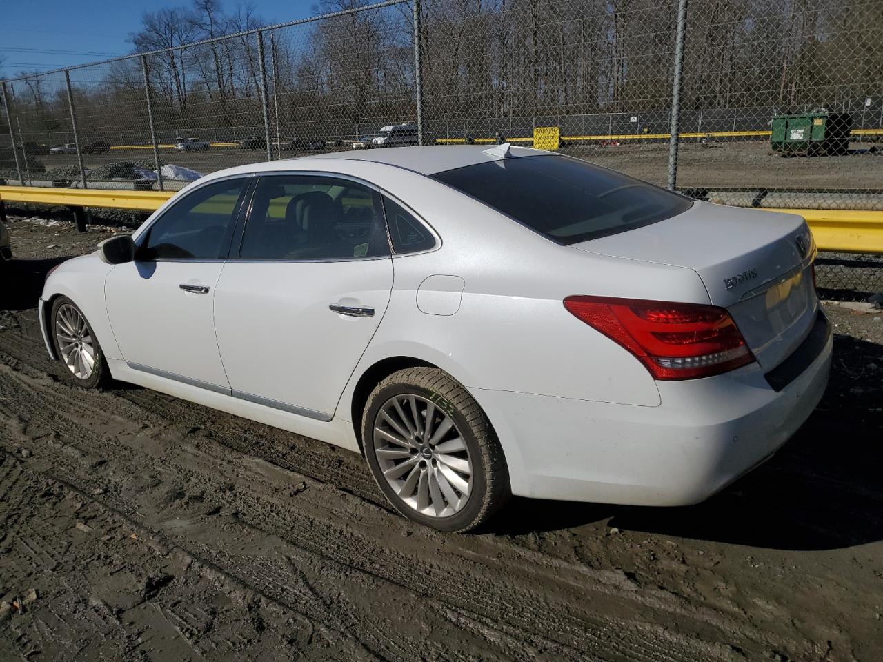 2014 Hyundai Equus - Image 2