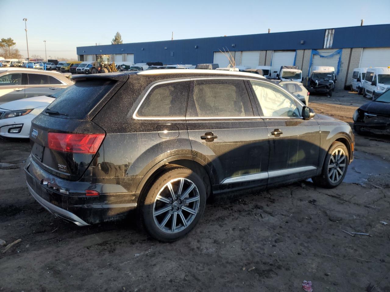 2017 Audi Q7 - Image 3