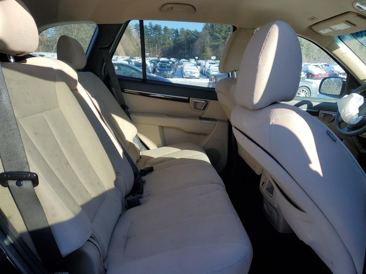2011 Hyundai Santa Fe - Image 11