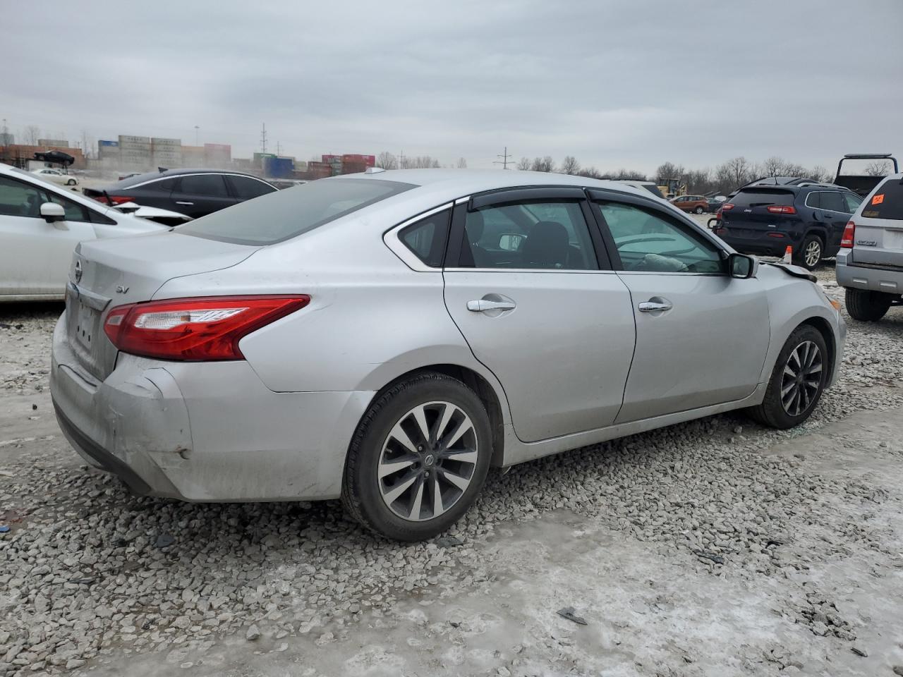2017 Nissan Altima - Image 3