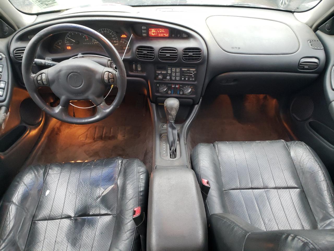 2002 Pontiac Grand Prix - Image 8