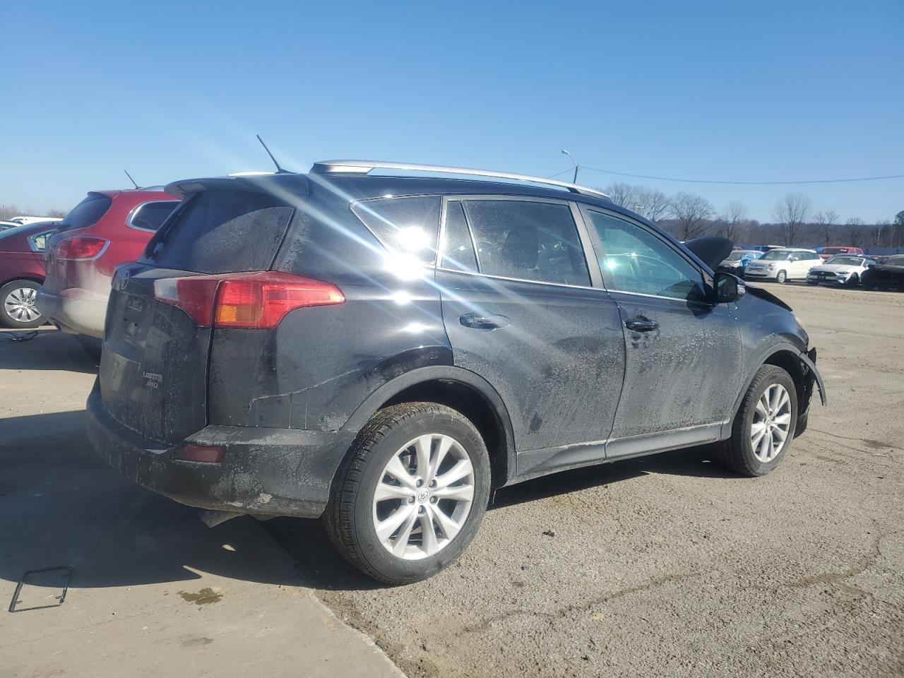 2015 Toyota RAV 4 - Image 3