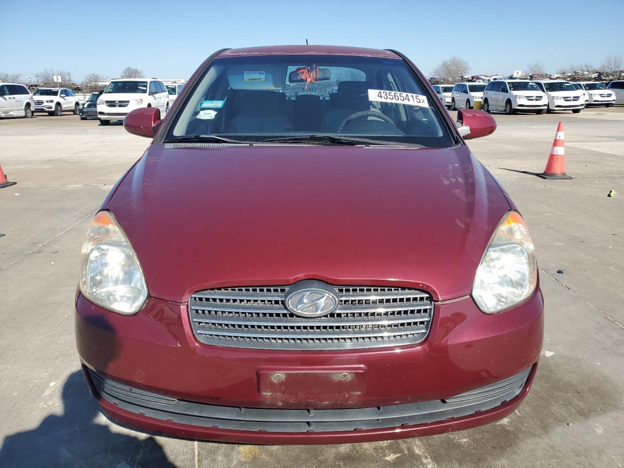 2008 Hyundai Accent - Image 5