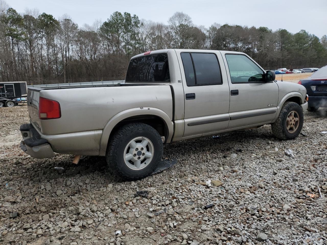 2004 Chevrolet S-10 Pickup - Image 3