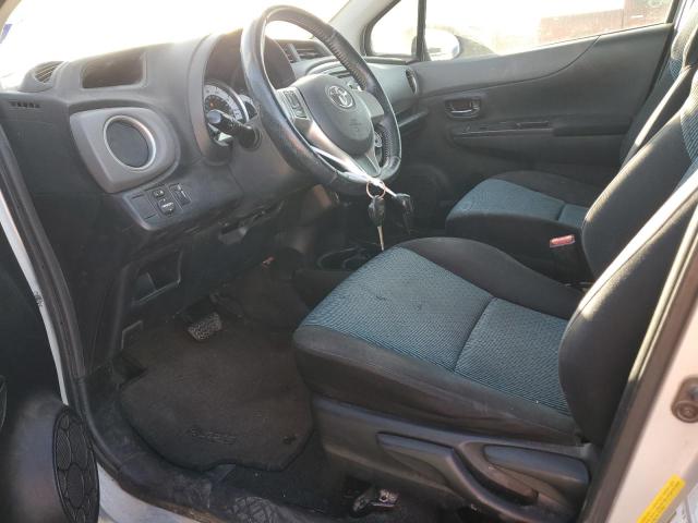  TOYOTA YARIS 2013 Srebrny