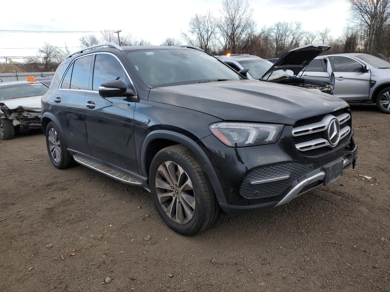 2022 Mercedes-Benz GLE - Image 4