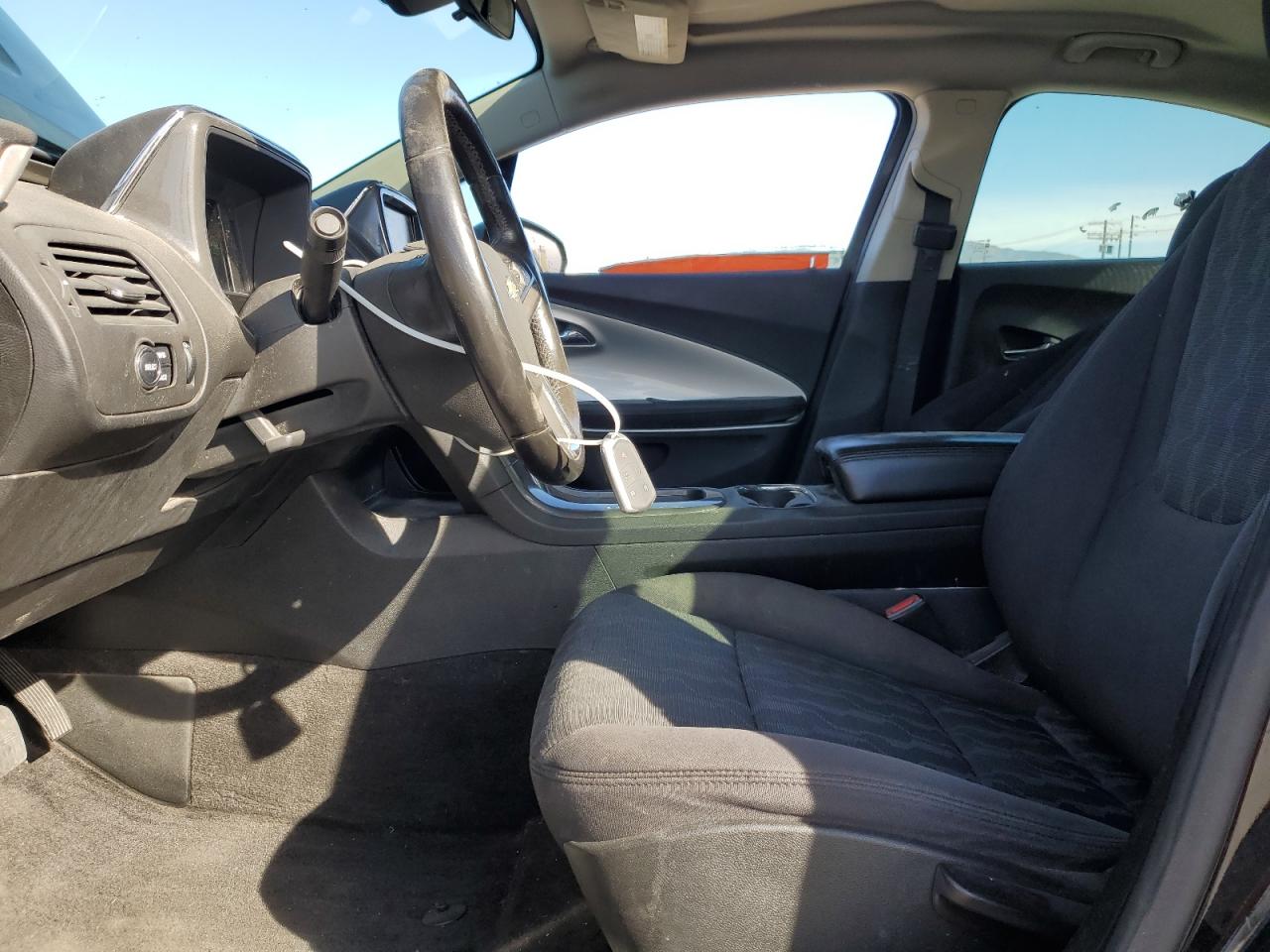 2014 Chevrolet Volt - Image 7