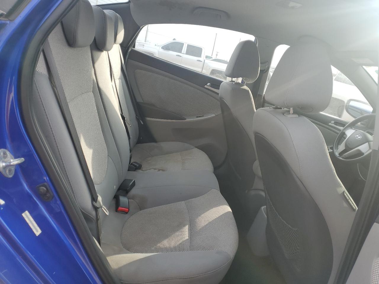 2013 Hyundai Accent - Image 10
