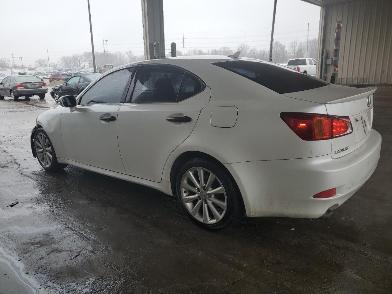 2010 Lexus IS - Image 2
