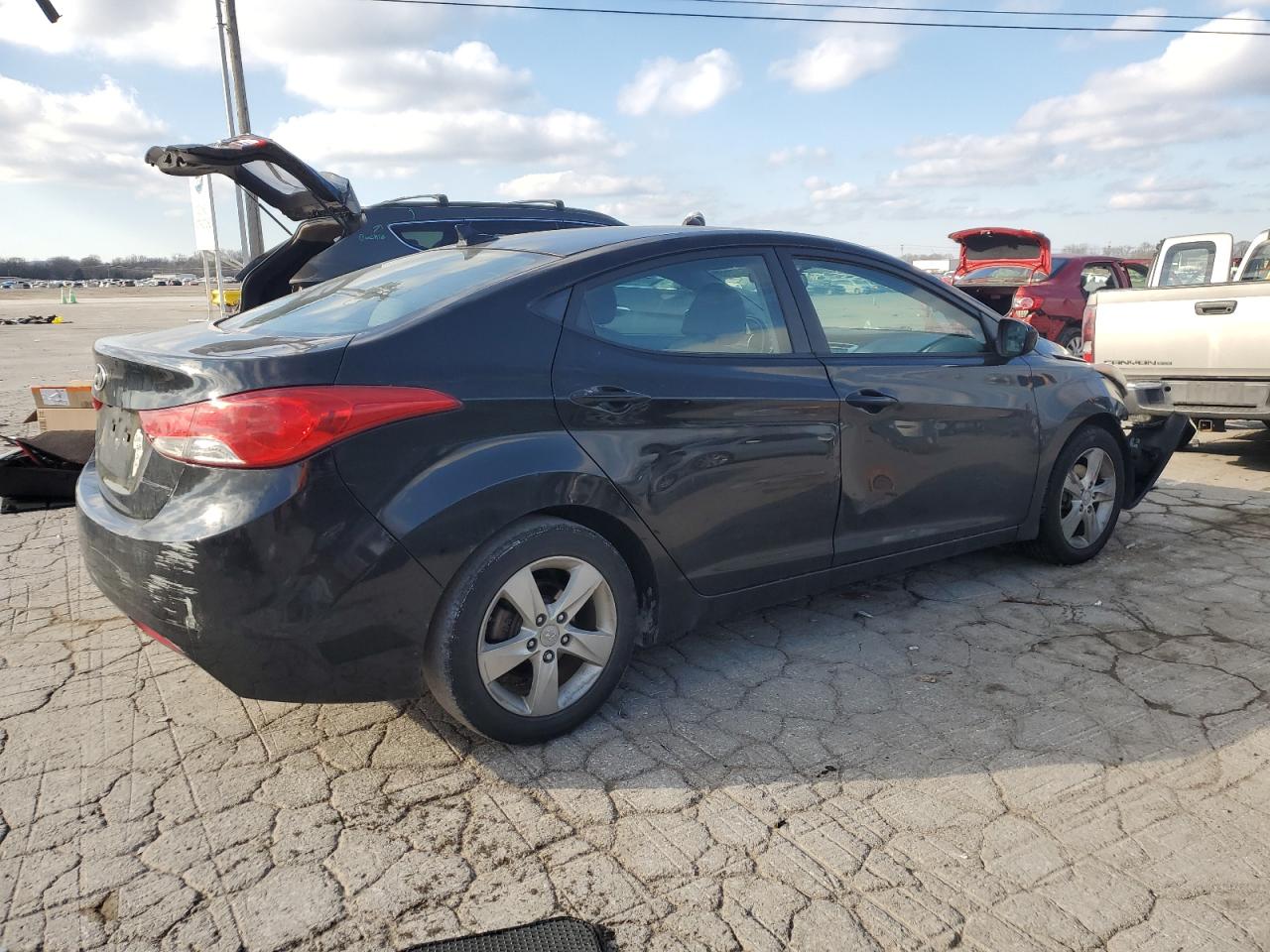 HYUNDAI ELANTRA 2012 VIN 5NPDH4AE6CH138371 фото 3