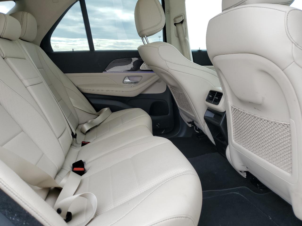 2021 Mercedes-Benz GLE - Image 11