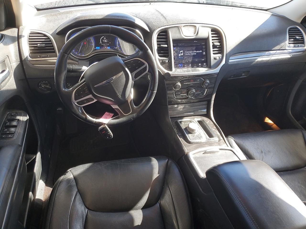 2018 Chrysler 300 - Image 8