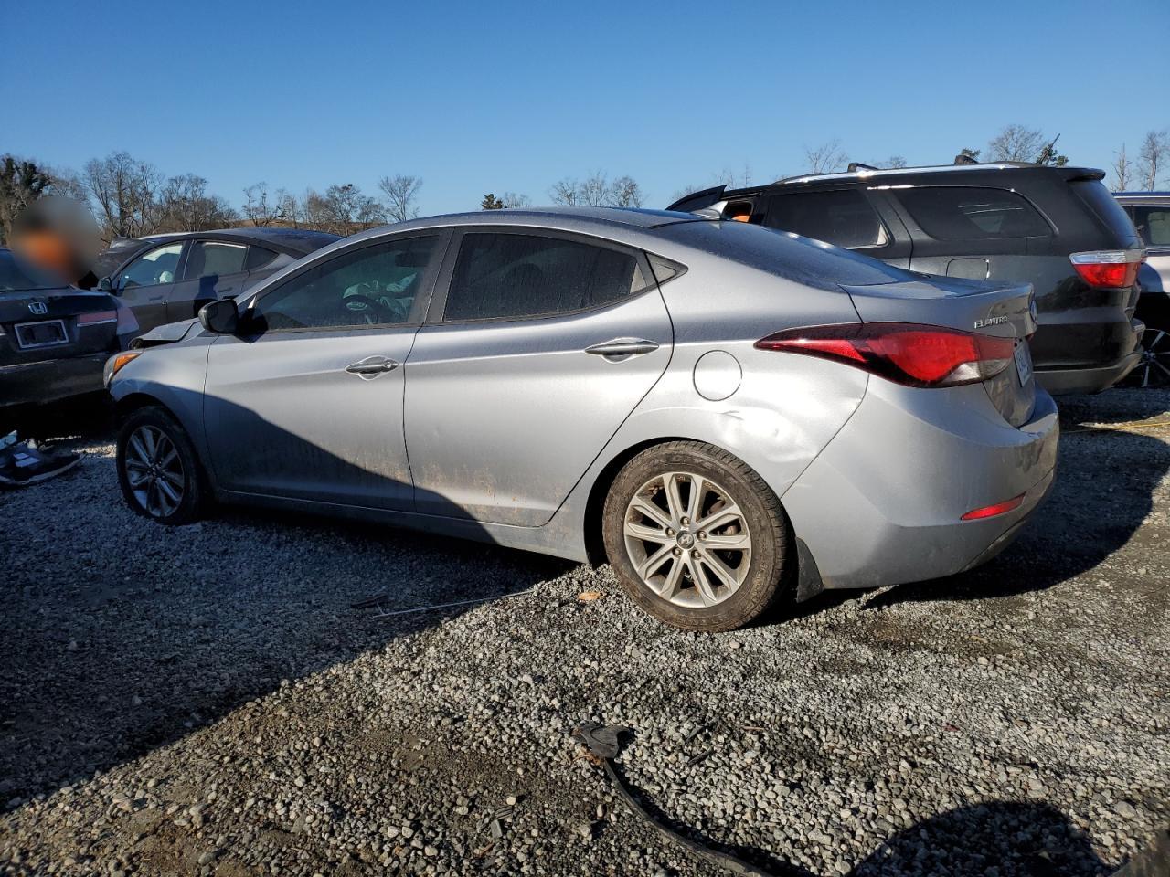 2015 Hyundai Elantra - Image 2