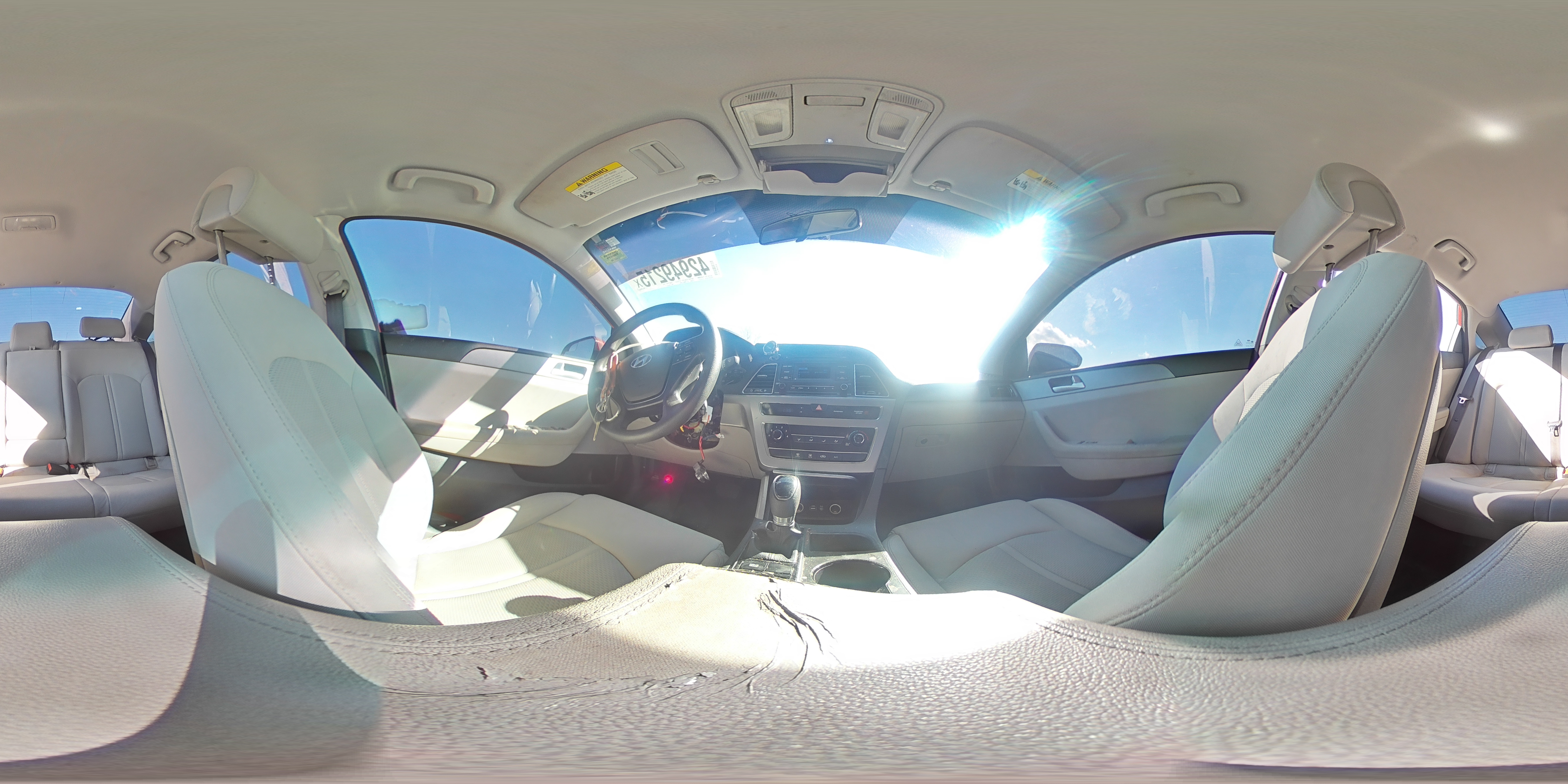 2015 Hyundai Sonata - Image 14