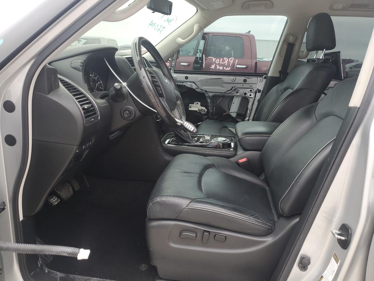 2020 Infiniti QX80 - Image 7