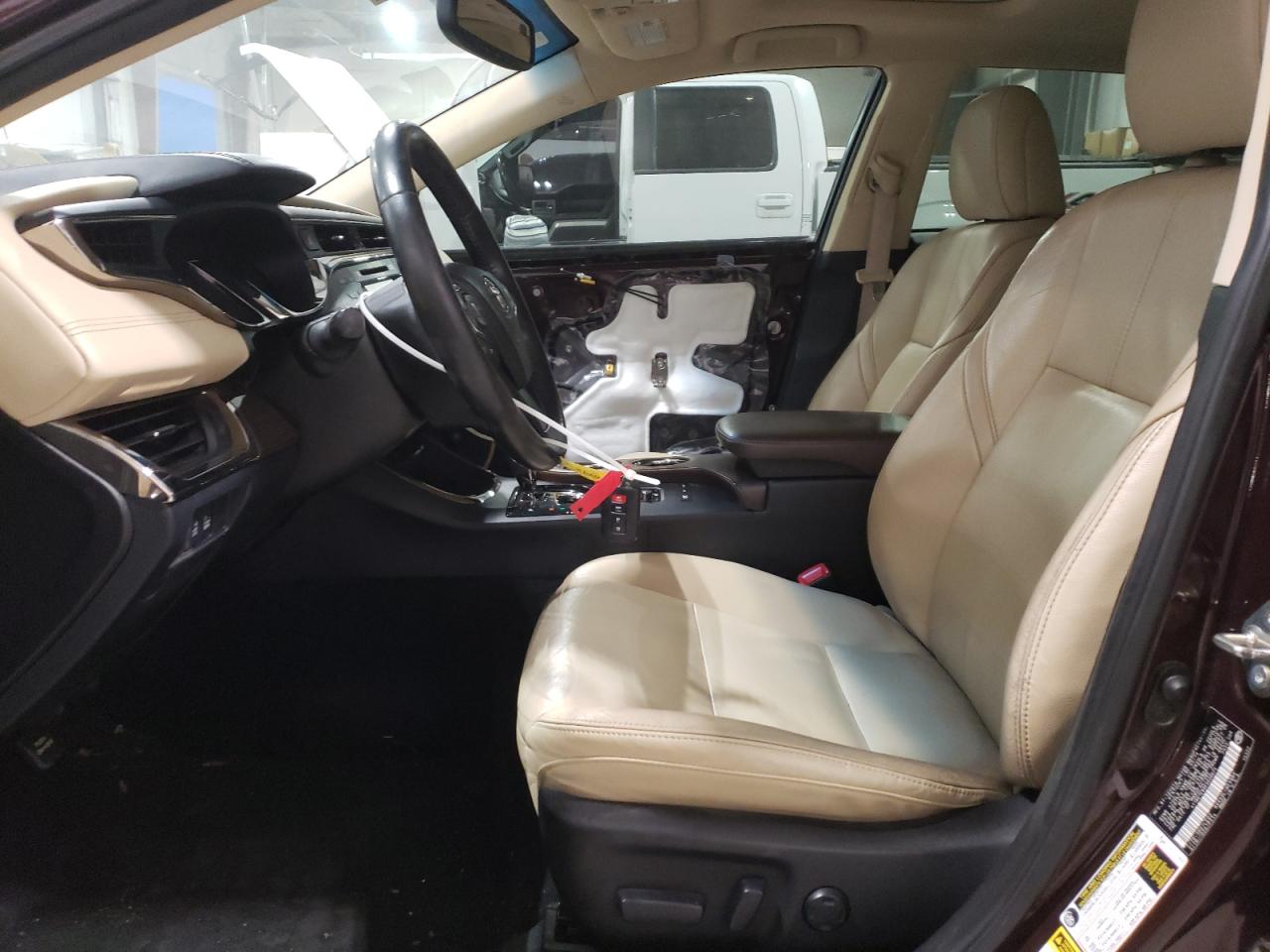 2014 Toyota Avalon - Image 7