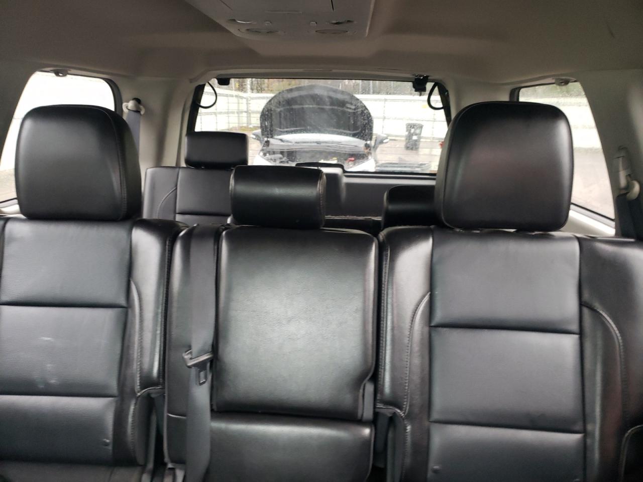 2015 Nissan Armada - Image 10