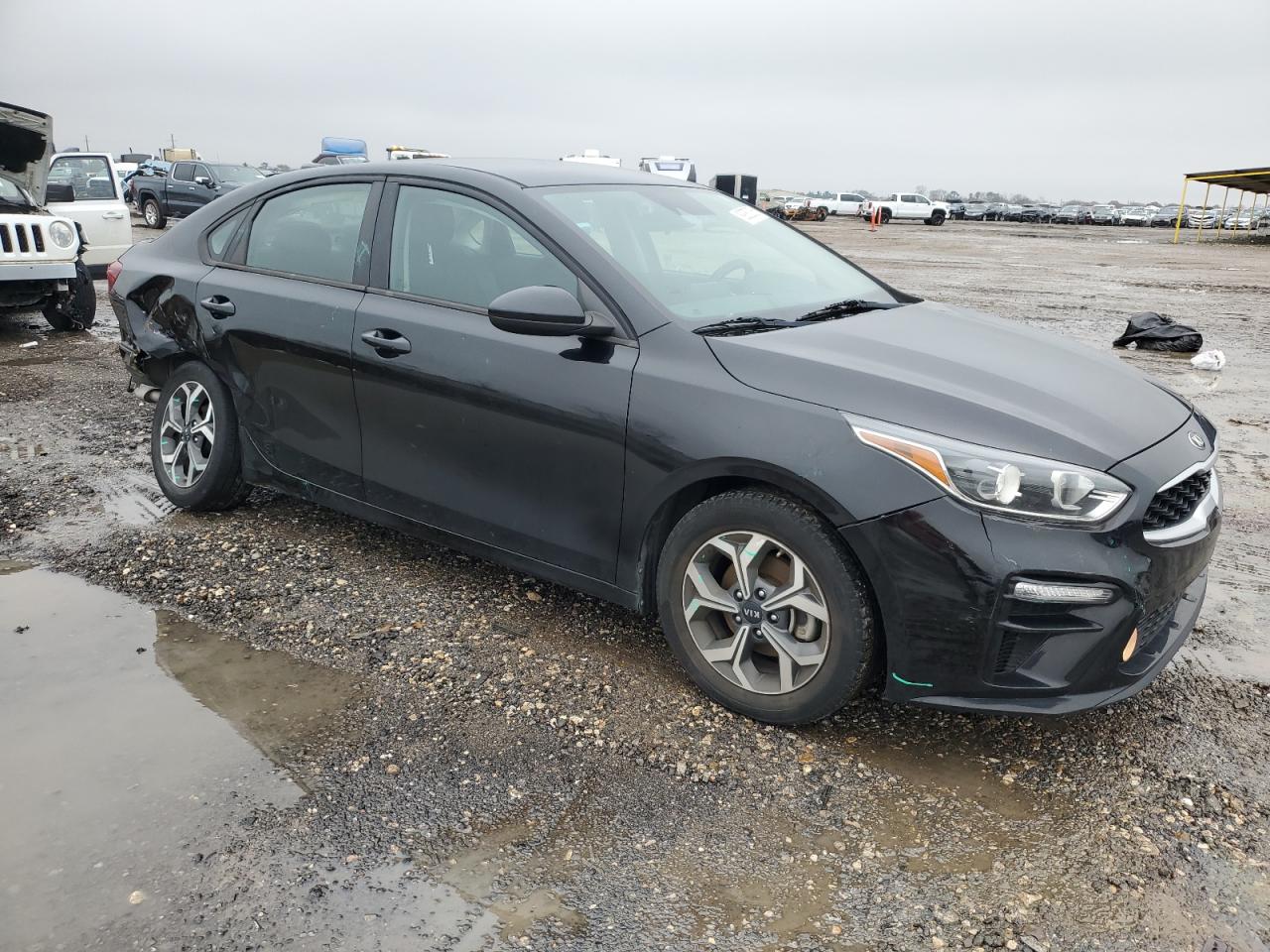2021 Kia Forte - Image 4