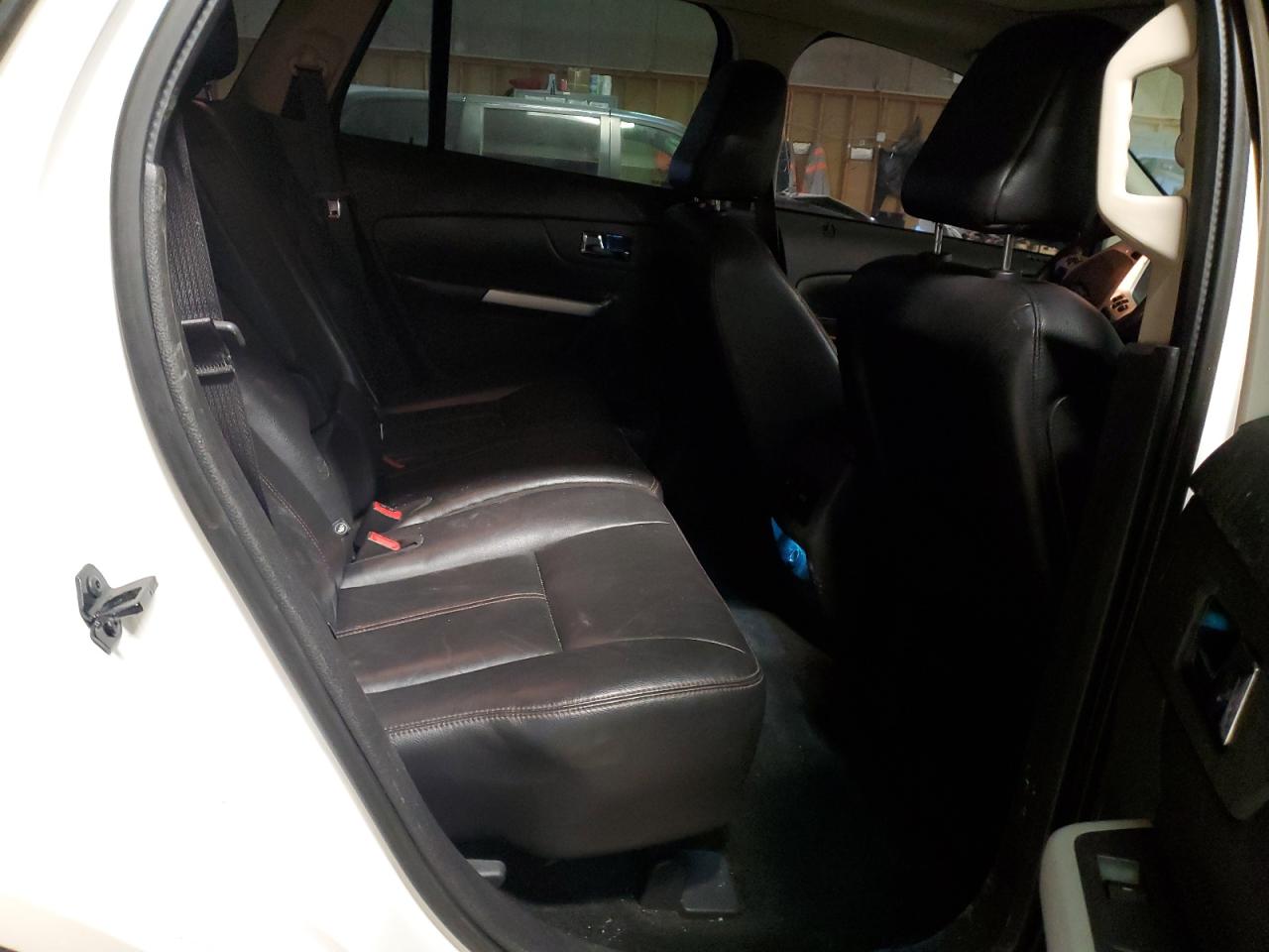 2011 Ford Edge - Image 11