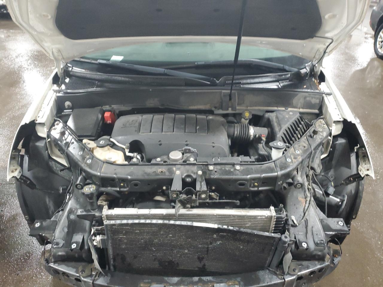 2014 Chevrolet Traverse - Image 13