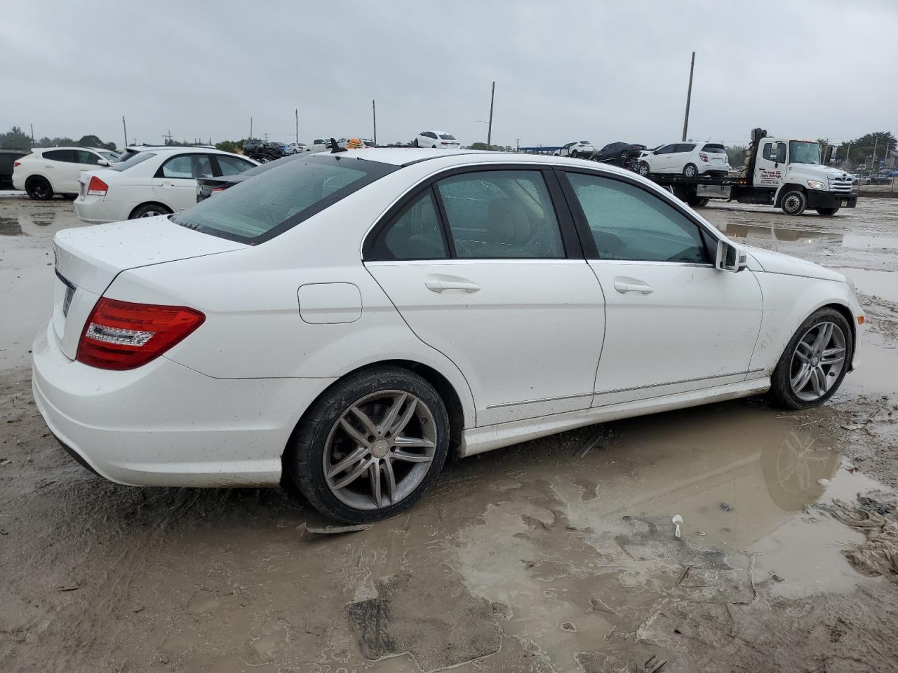 VIN WDDGF4HB3DR297718 2013 MERCEDES-BENZ C-CLASS no.3