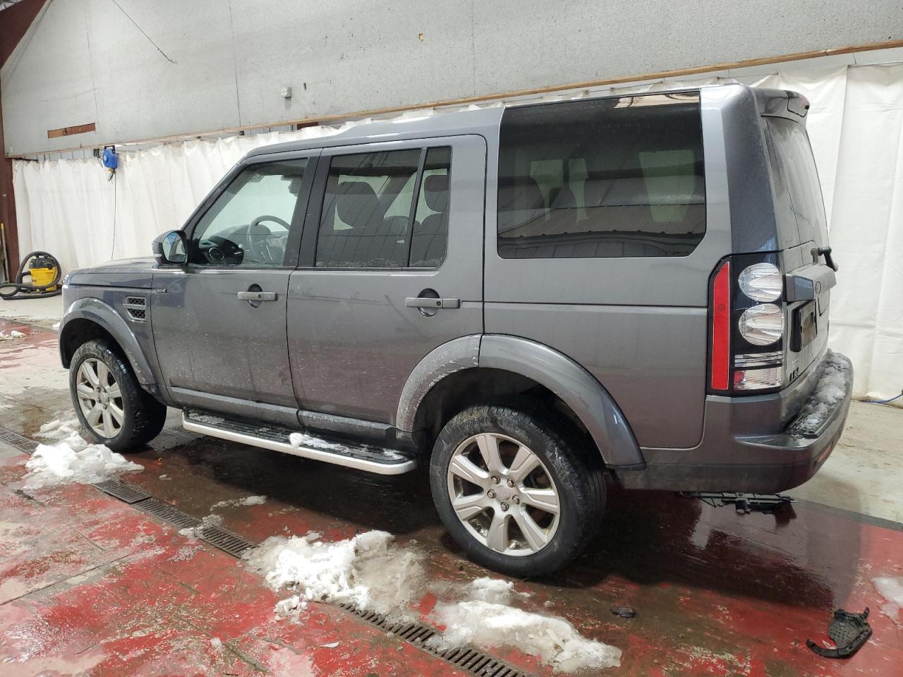 VIN SALAG2V61GA807262 2016 LAND ROVER LR4 no.2