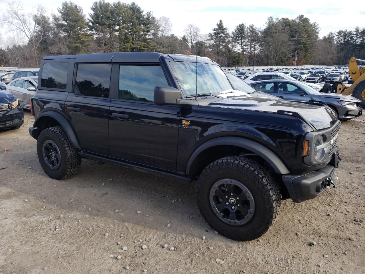 2022 Ford Bronco - Image 4