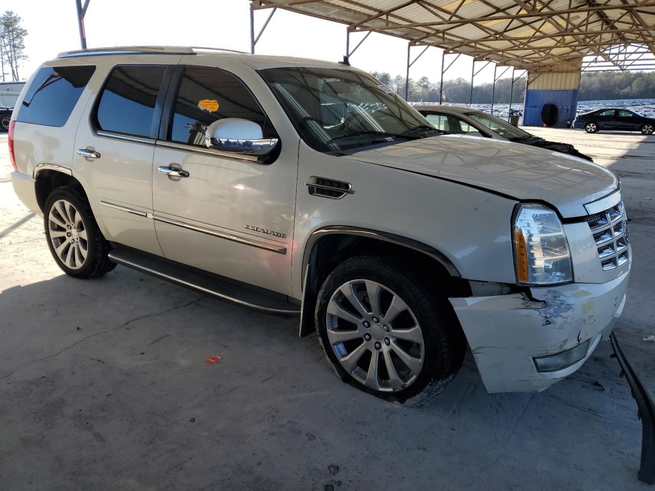 2011 Cadillac Escalade - Image 4
