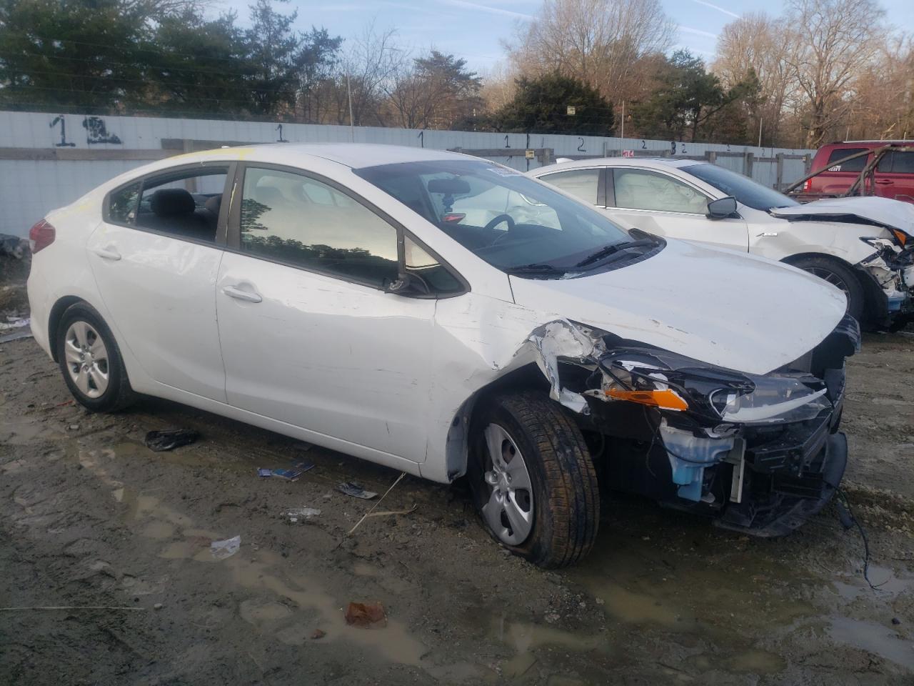 2017 Kia Forte - Image 4
