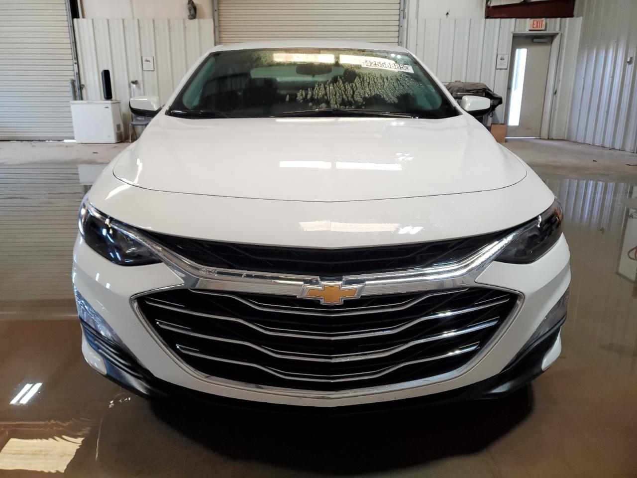 2023 Chevrolet Malibu - Image 5