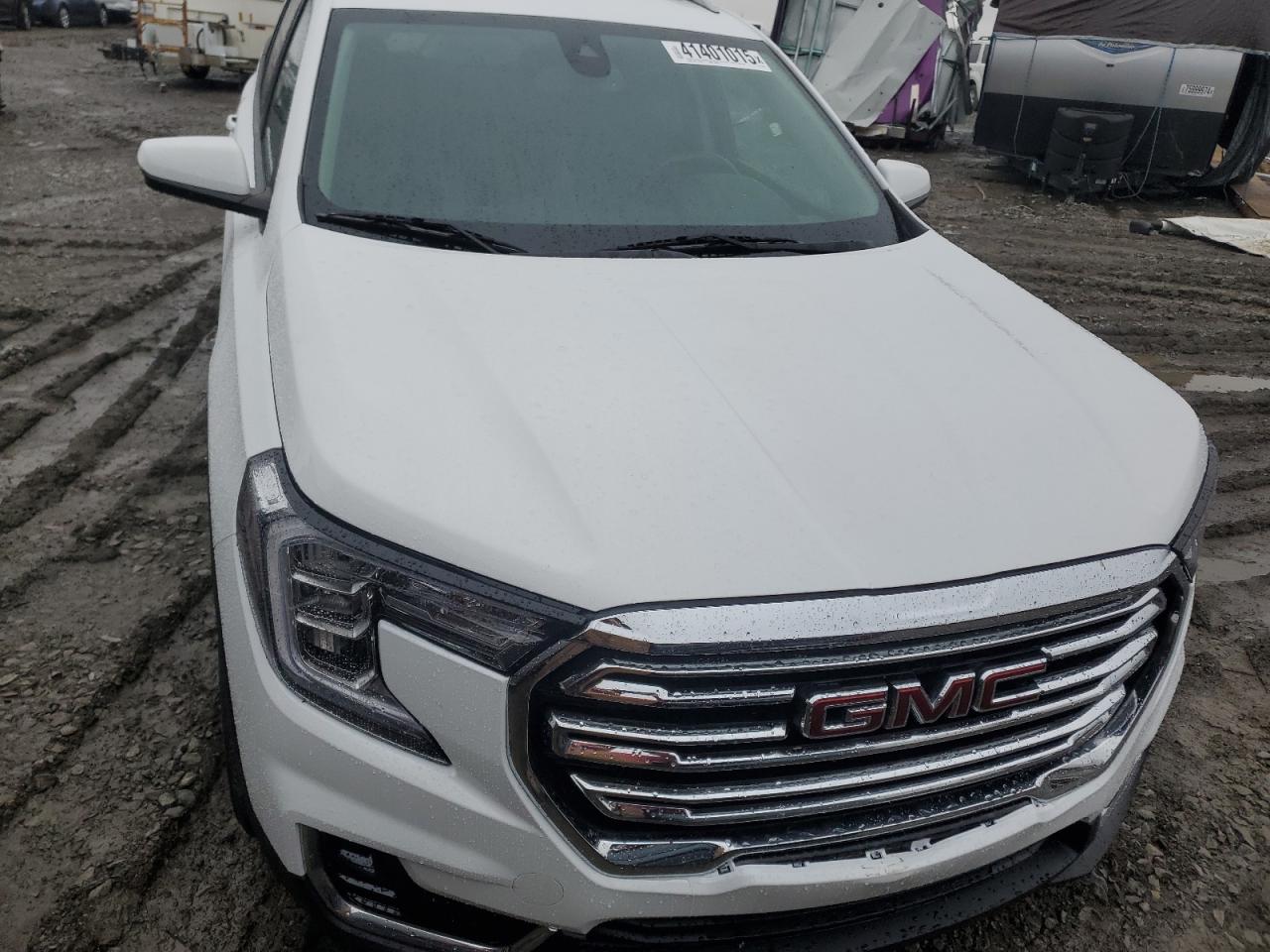 2022 GMC Terrain - Image 5