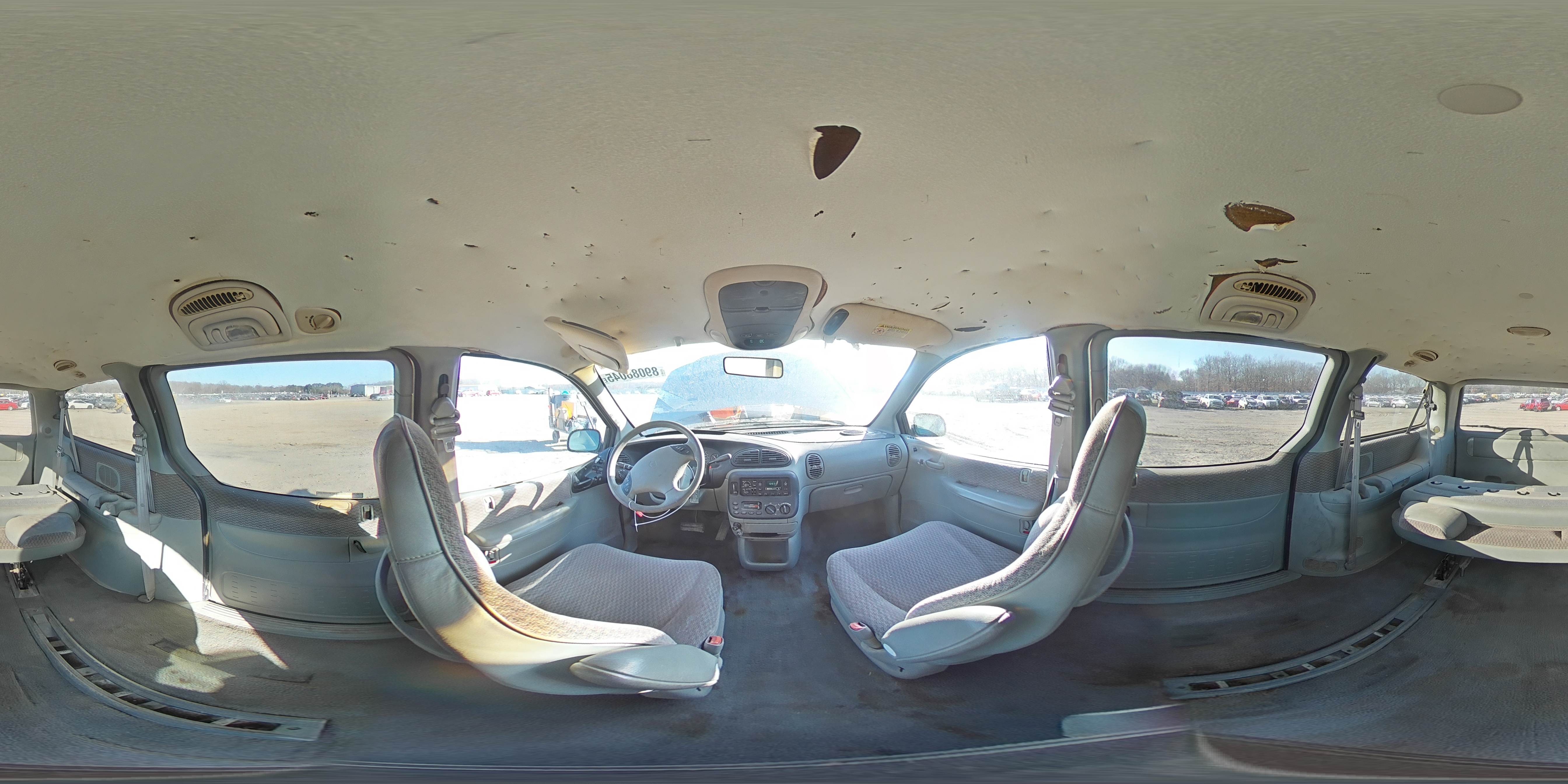 1999 Dodge Caravan - Image 14