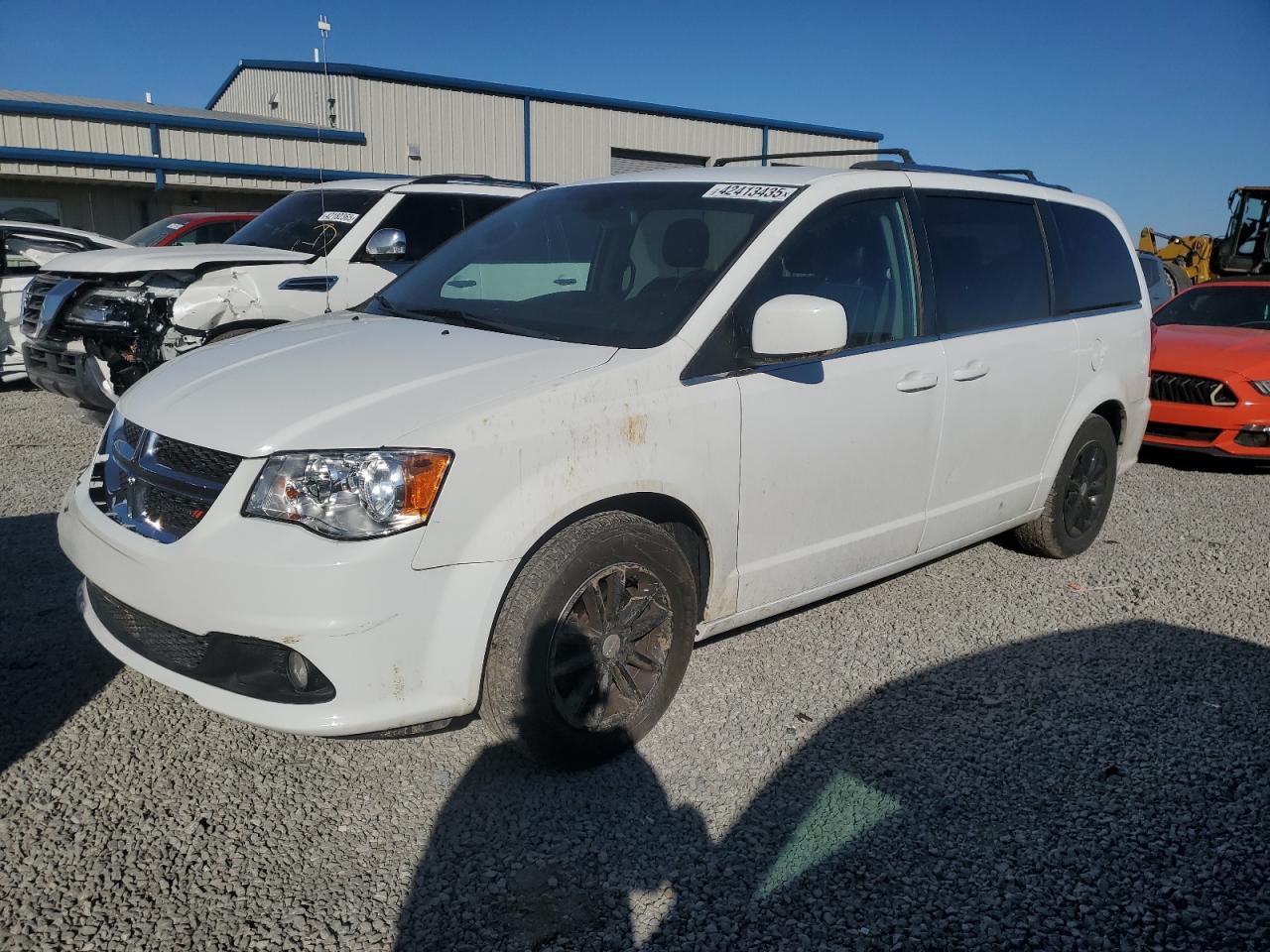 2019 Dodge Caravan - Image 1