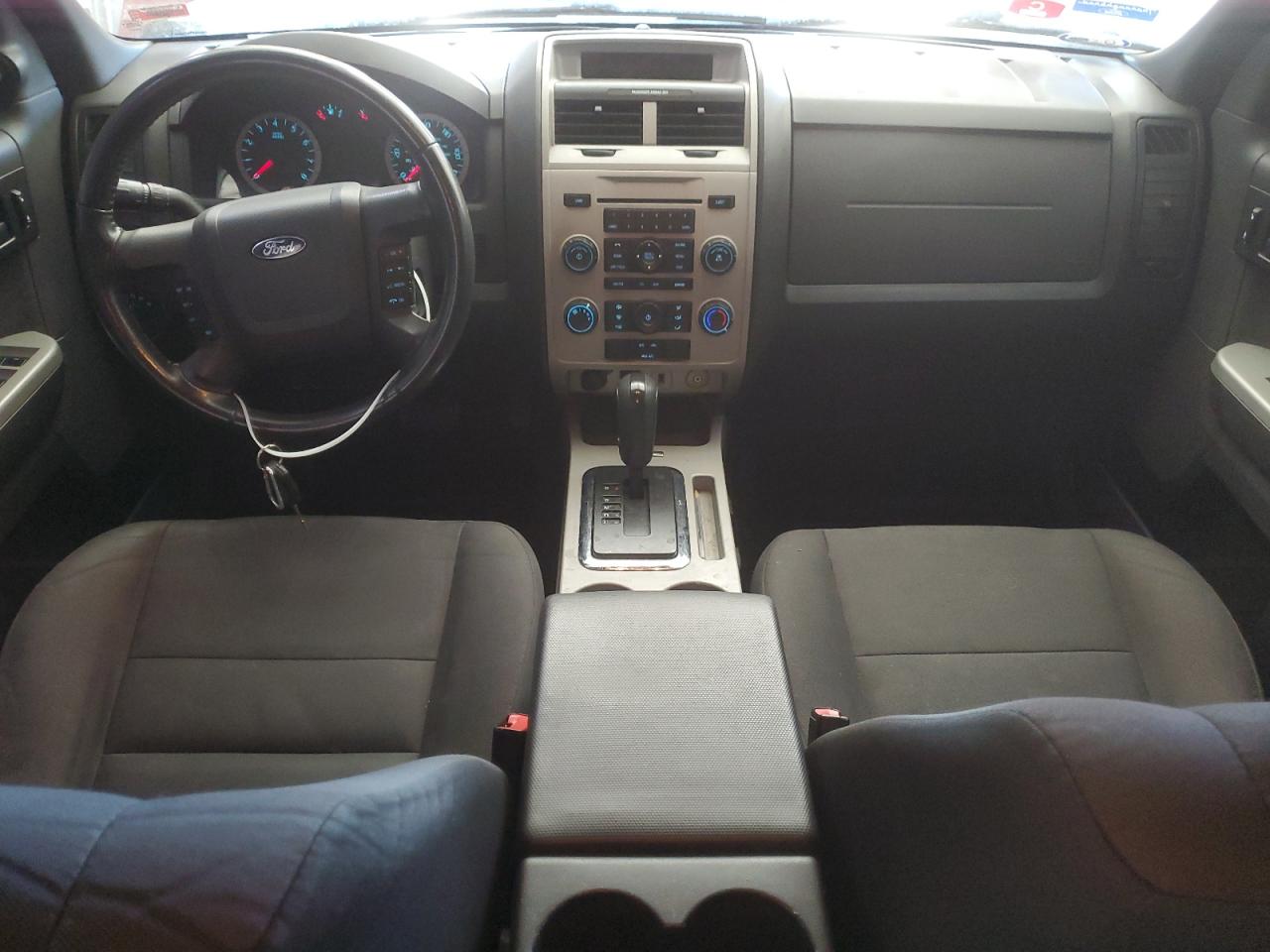 2010 Ford Escape - Image 8
