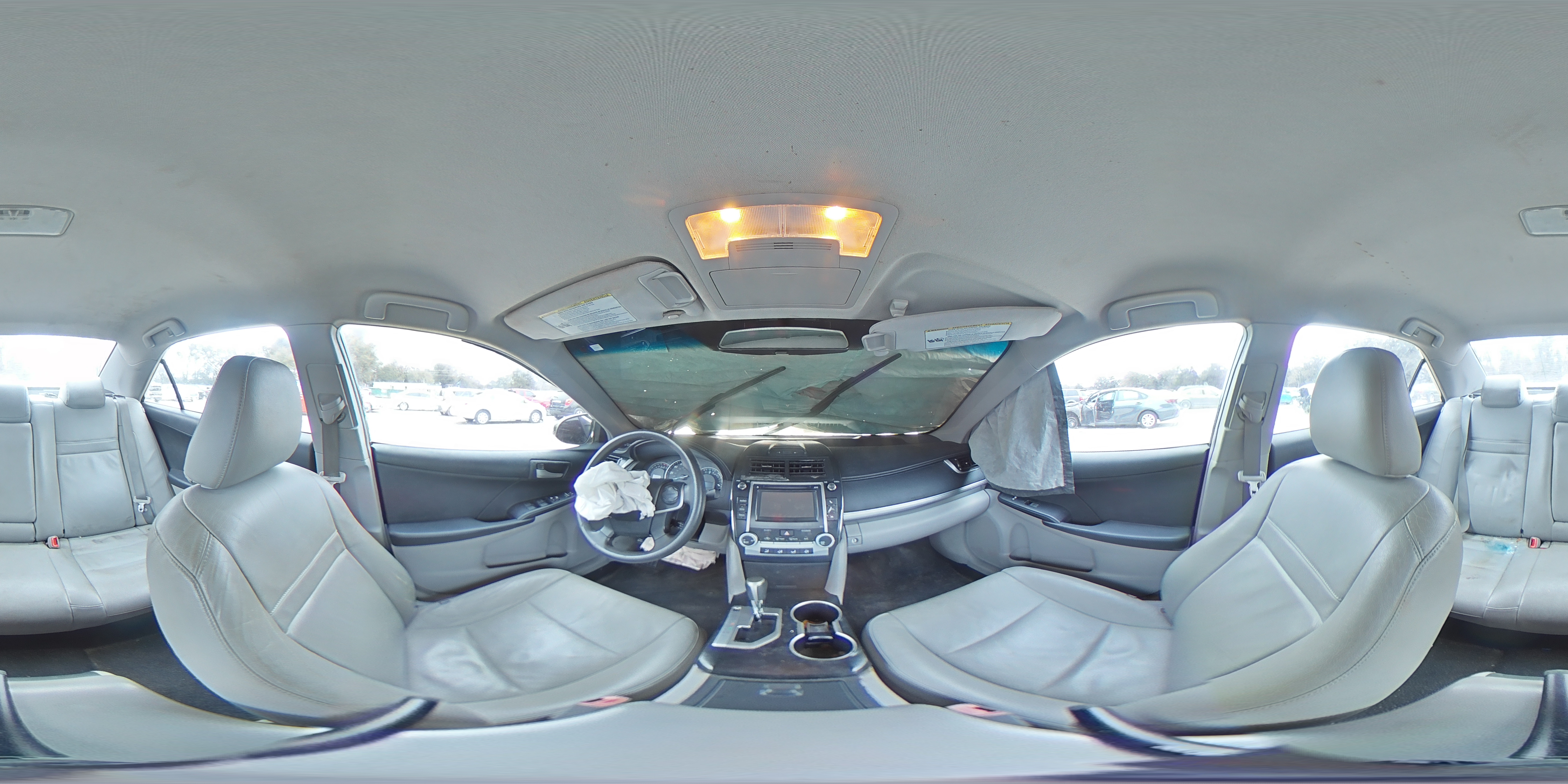 2012 Toyota Camry - Image 12