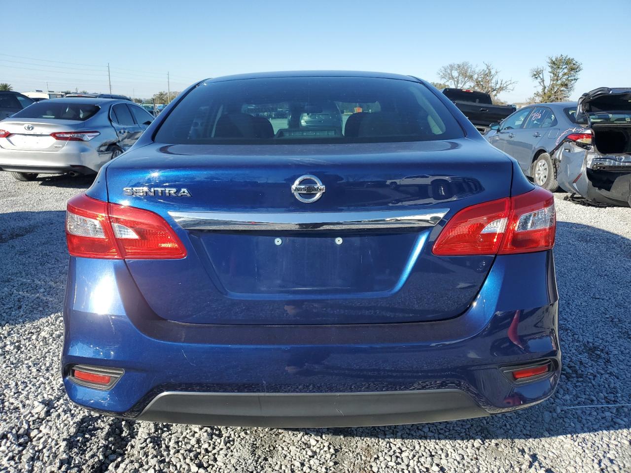 2019 Nissan Sentra - Image 6