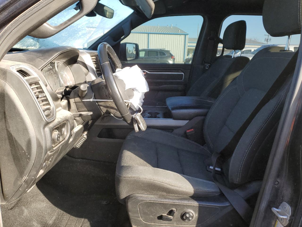 2020 RAM 1500 - Image 7