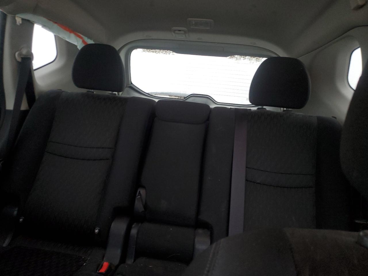 2018 Nissan Rogue - Image 10