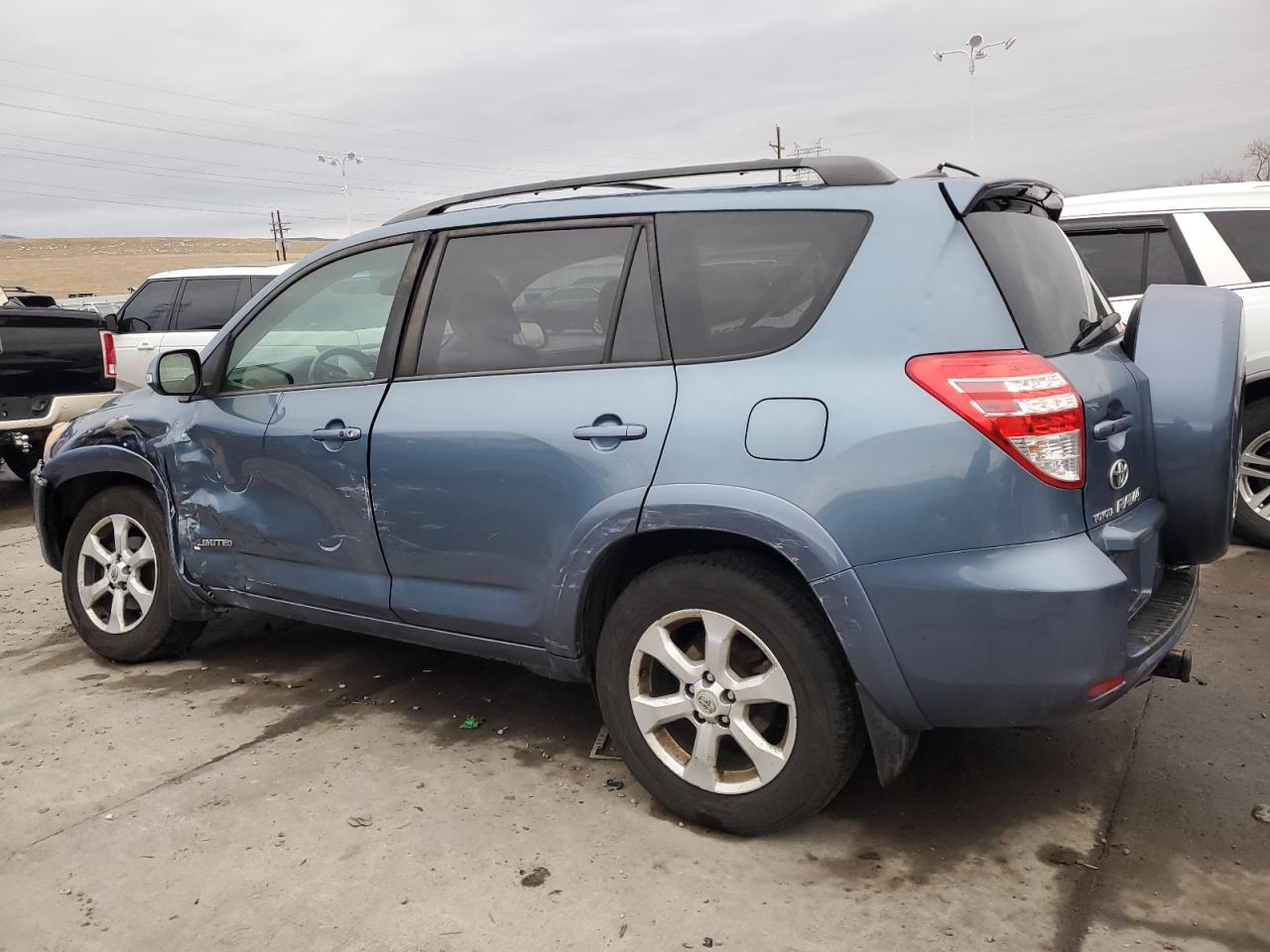 2010 Toyota RAV 4 - Image 2