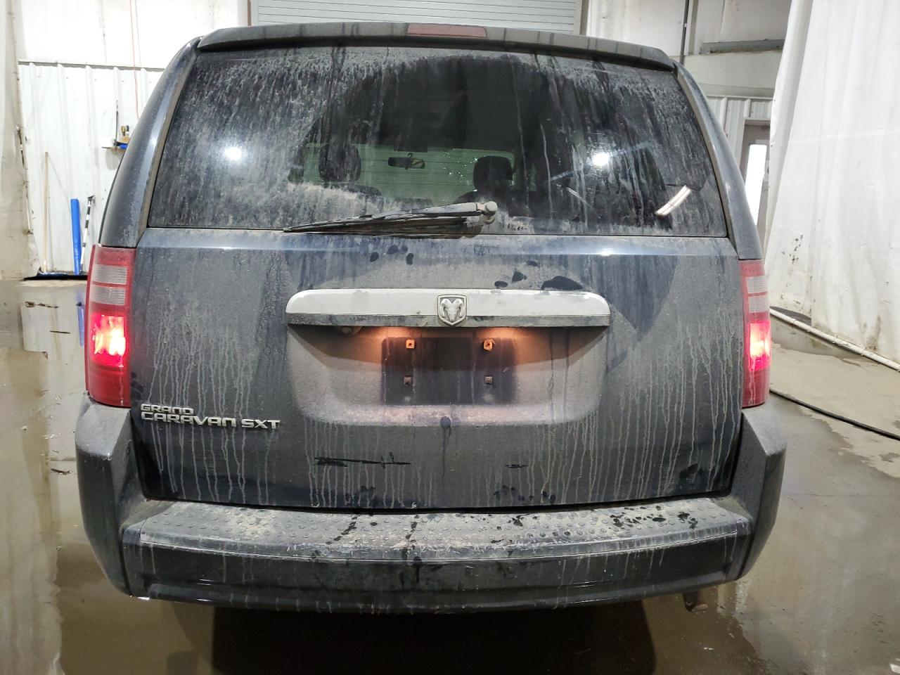 2008 Dodge Caravan - Image 6