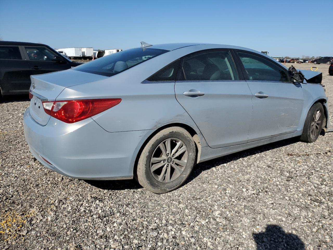 2011 Hyundai Sonata - Image 3