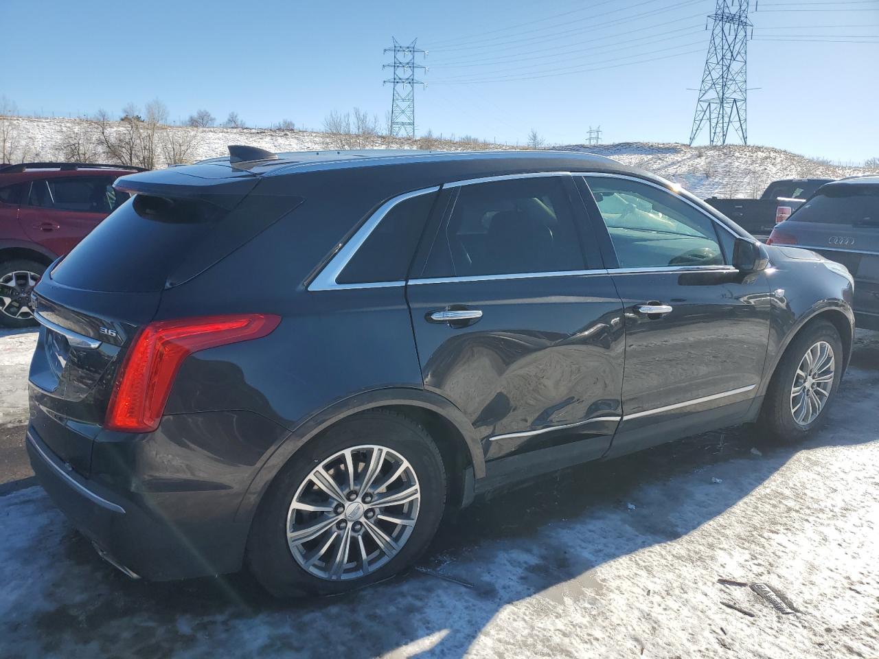 2019 Cadillac XT5 - Image 3