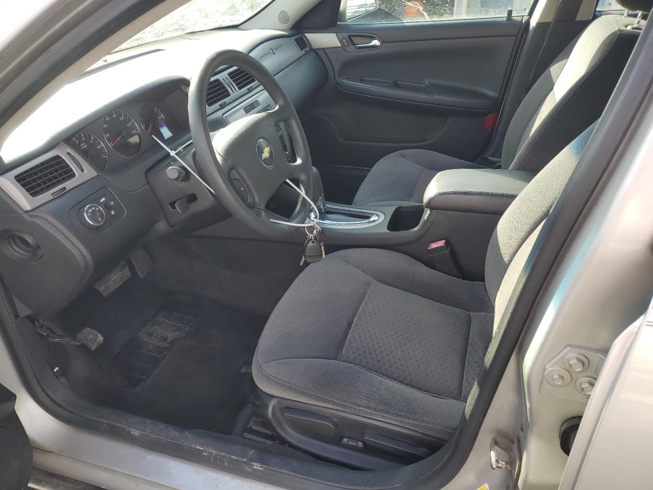 2008 Chevrolet Impala - Image 7
