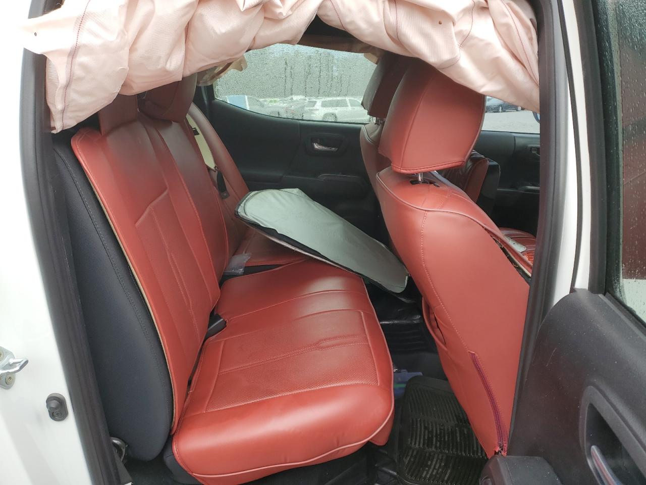 2021 Toyota Tacoma - Image 10