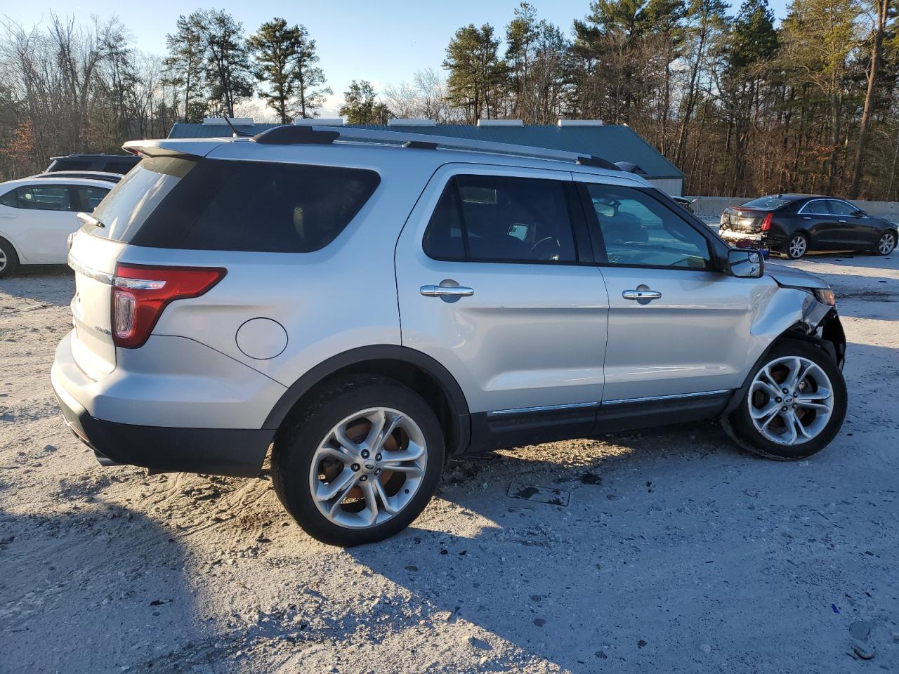 2015 Ford Explorer - Image 3