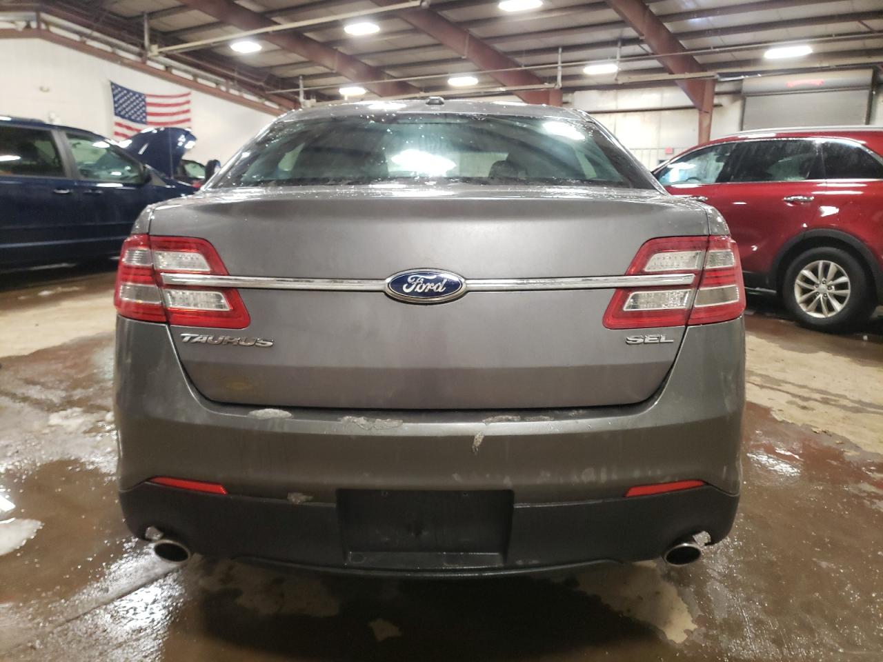 2013 Ford Taurus - Image 6