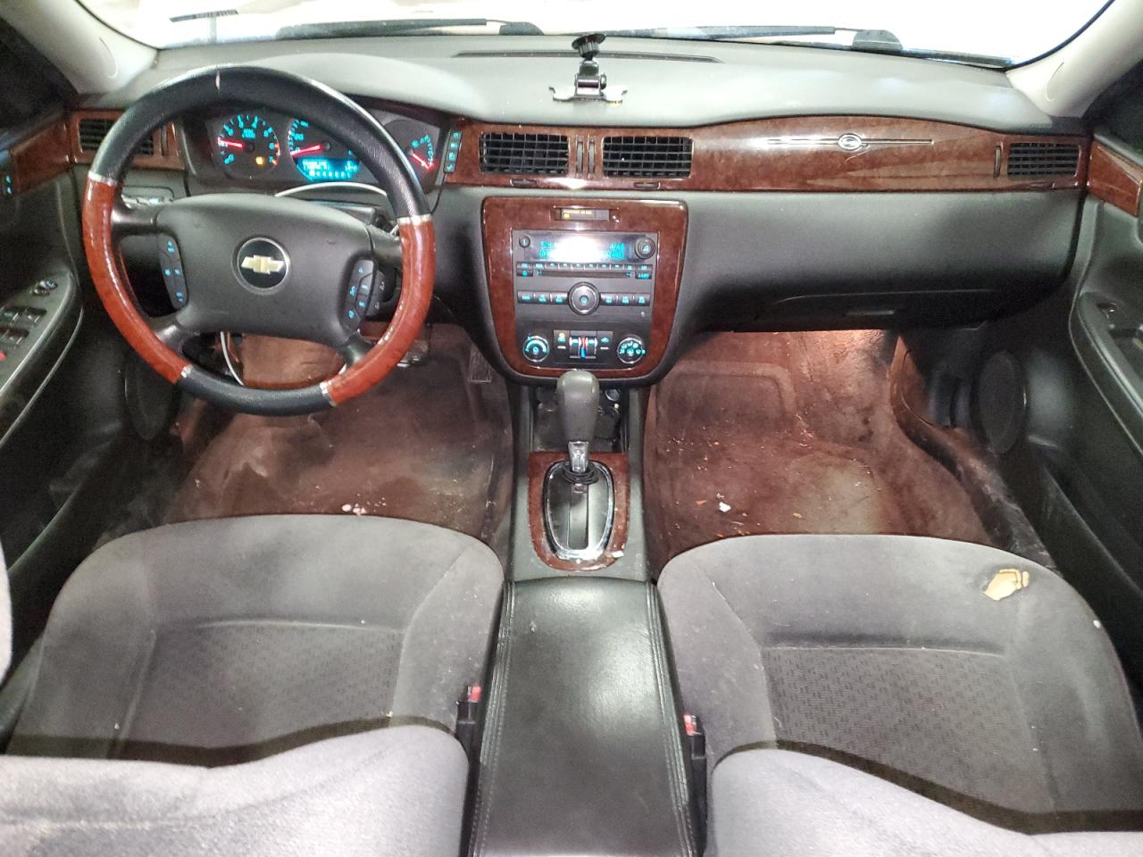 2011 Chevrolet Impala - Image 8