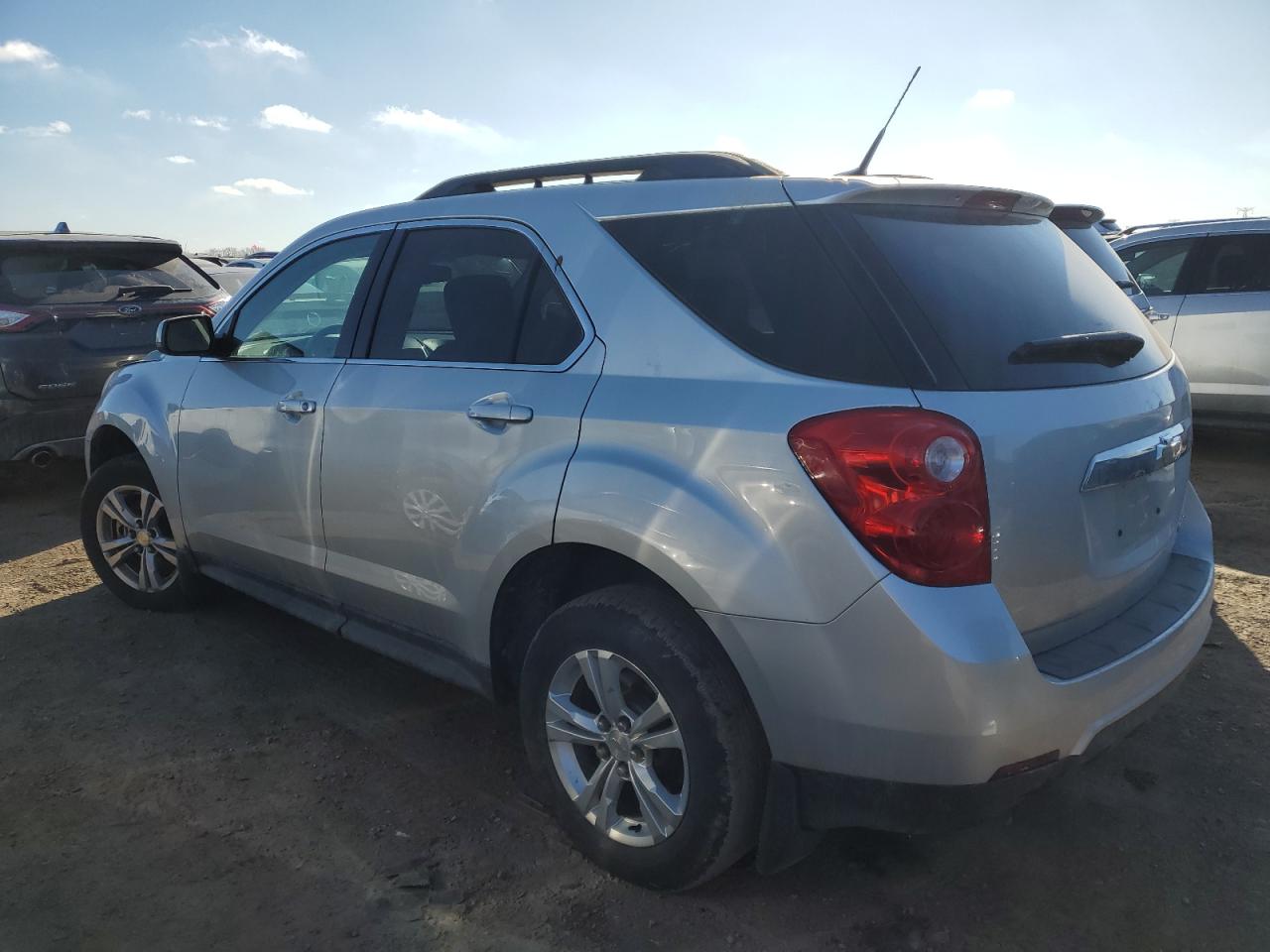 2011 Chevrolet Equinox - Image 2