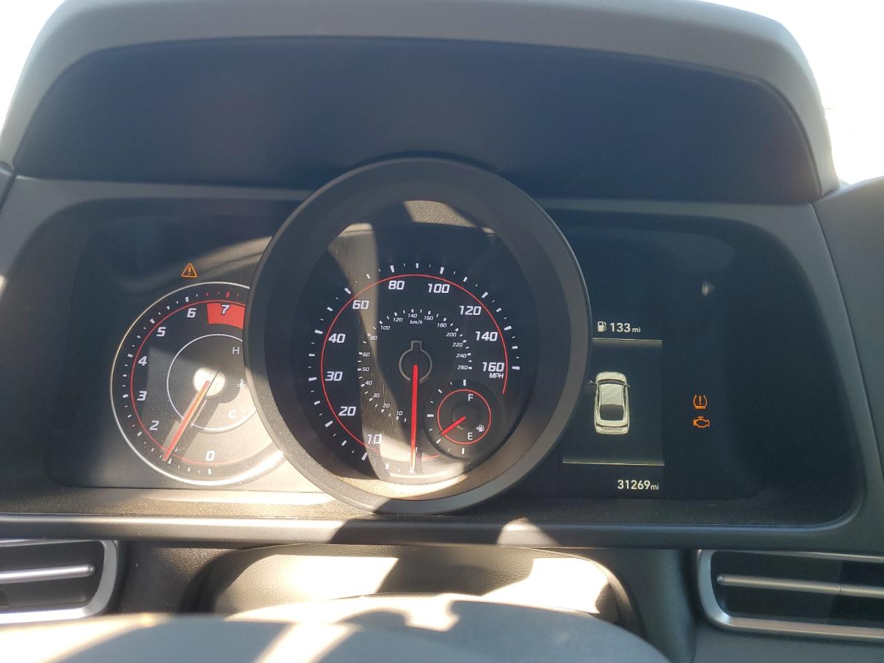 2023 Hyundai Elantra - Image 9