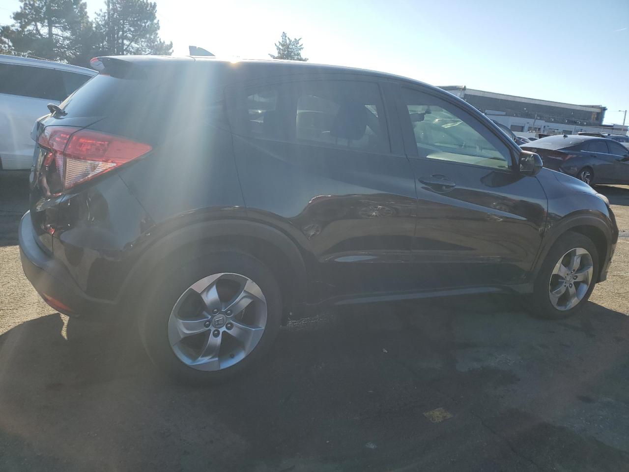 2016 Honda HR-V - Image 3